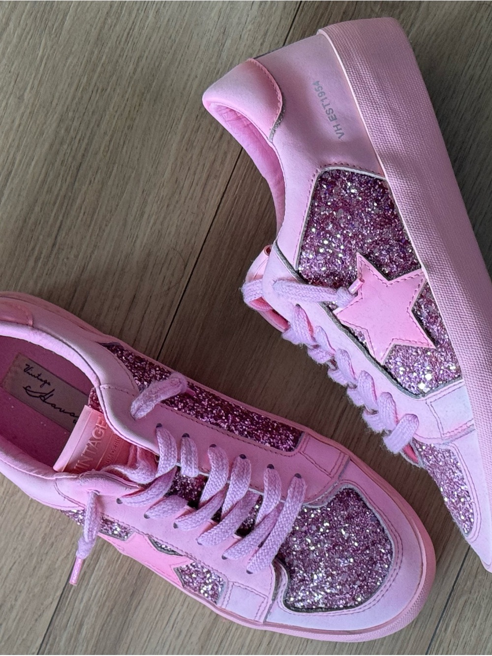 Vintage Havana Pink Glitter Low-Top Sneakers